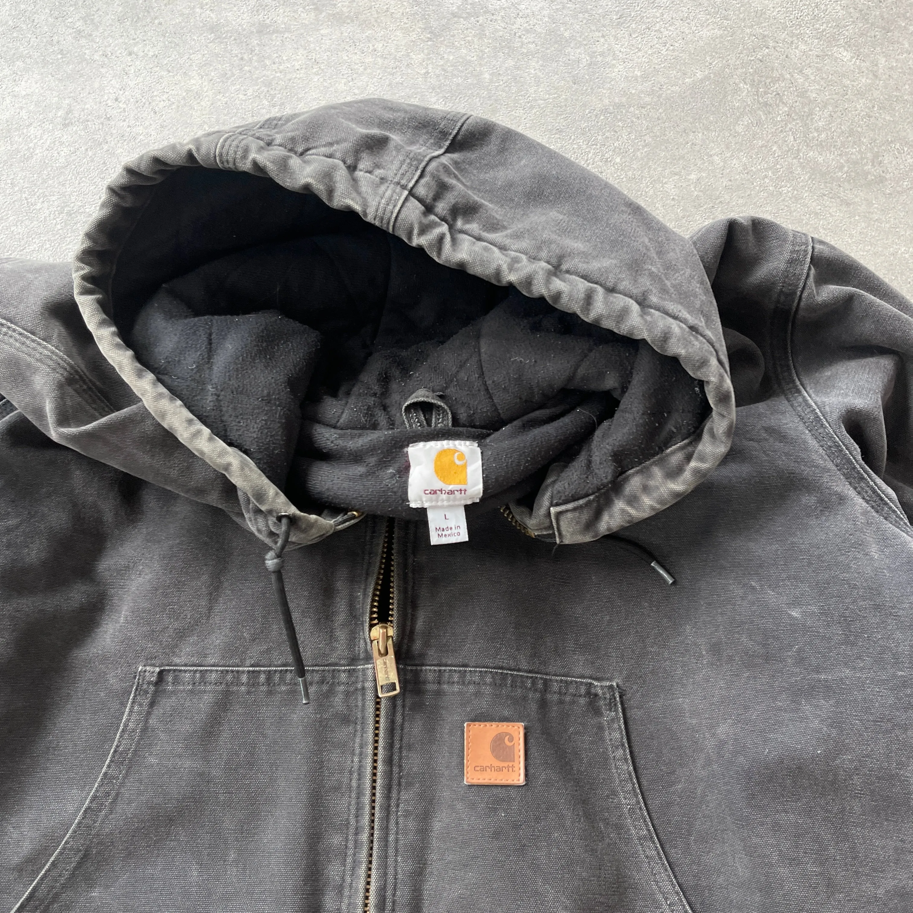 Carhartt 2015 heavyweight J130 active jacket (L)